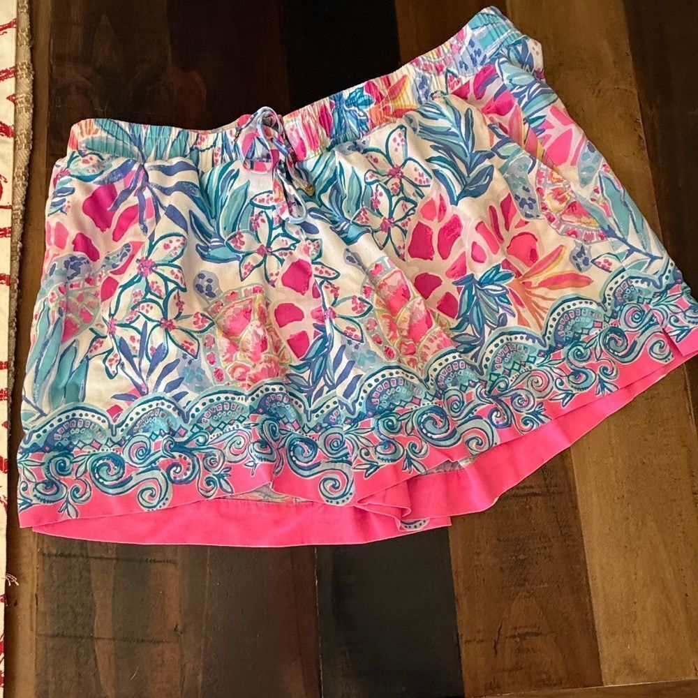 LILLY PULITZER LILO LINEN SHORTS -SIZE LARGE - “Rainforest Retreat” Print - EUC - Picture 5 of 5